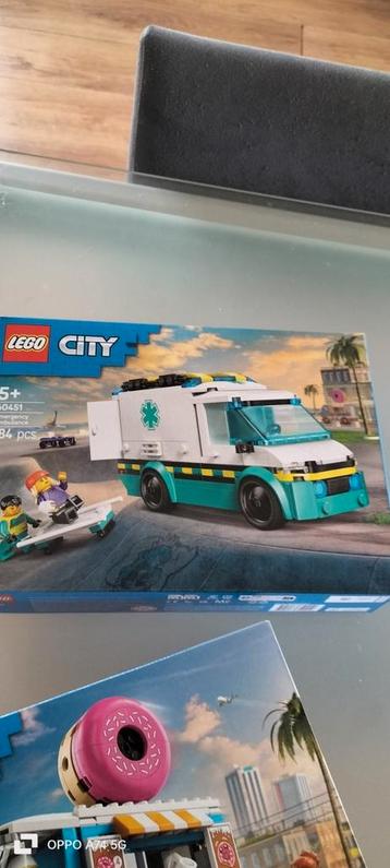 Nieuwe Lego City ambulance vaste prijs beschikbaar voor biedingen