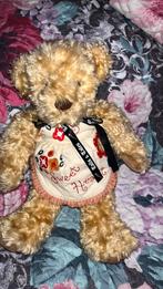 Drie verschillende beren vintage, Verzamelen, Beren en Cherished Teddies, Ophalen of Verzenden, Zo goed als nieuw, Stoffen beer