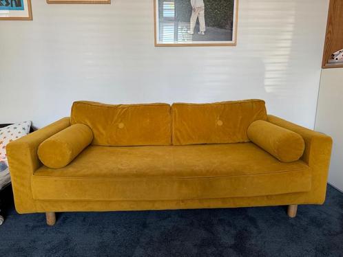 3-seater yellow mustard velvet sofa by Fest Amsterdam, Huis en Inrichting, Banken | Bankstellen, Gebruikt, Rechte bank, Driepersoons