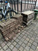 Tegels GRATIS op te halen nijmegen centrum, Tuin en Terras, Tegels en Klinkers, Ophalen, Gebruikt, 10 m² of meer, Beton