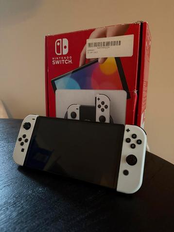 Nintendo Switch OLED - Wit - Compleet in doos beschikbaar voor biedingen