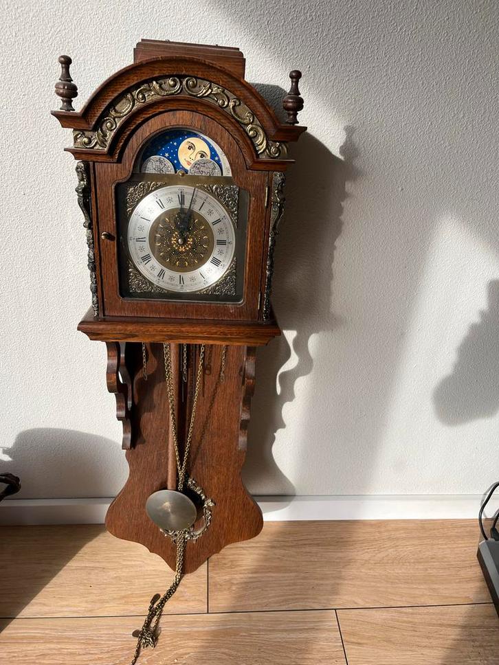 Oude hangklok met maanstand, Antiek en Kunst, Antiek | Klokken, Ophalen