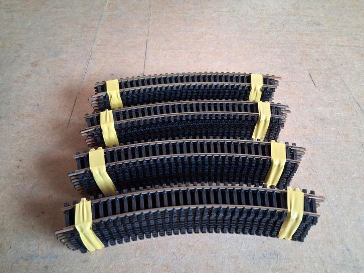 40 x fleischmann 1701/6030 rails in bijna nieuwstaat., Hobby en Vrije tijd, Modeltreinen | H0, Zo goed als nieuw, Wagon, Gelijkstroom