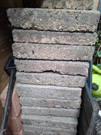 GRATIS +/ 70 stuks stoeptegels 30x30cm., Tuin en Terras, Tegels en Klinkers, Ophalen, Gebruikt, 10 m² of meer, Beton