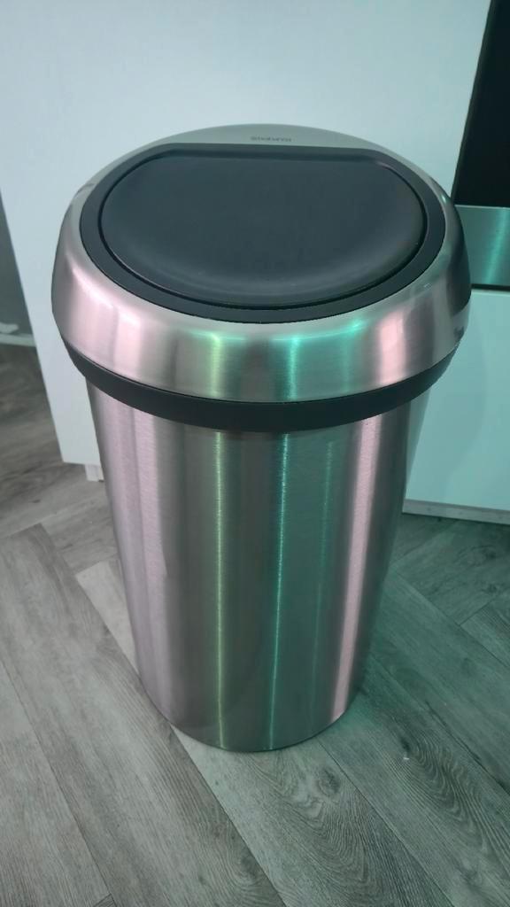 Brabantia bin 60 liter RVS - z.g.a.n., Huis en Inrichting, Woonaccessoires | Prullenbakken, Zo goed als nieuw, Rvs, 50 tot 75 cm