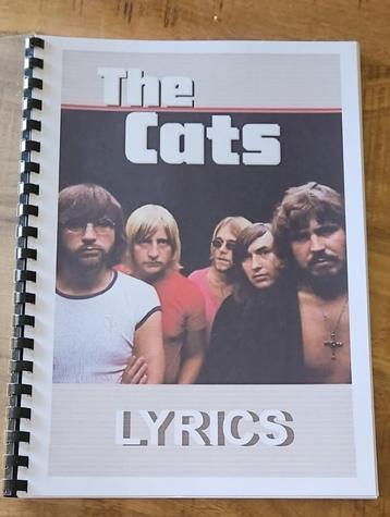 Boek  The Cats  ( Zie Foto,s ) beschikbaar voor biedingen
