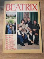 BEATRIX over het leven van oud koningin Beatrix, Verzamelen, Koninklijk Huis en Royalty, Nederland, Tijdschrift of Boek, Gebruikt