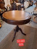 Antieke bijzettafel met lederen blad, Ophalen