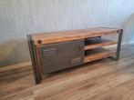 Industriële tv meubel. Zgan., 100 tot 150 cm, Ophalen of Verzenden, Zo goed als nieuw, Minder dan 100 cm