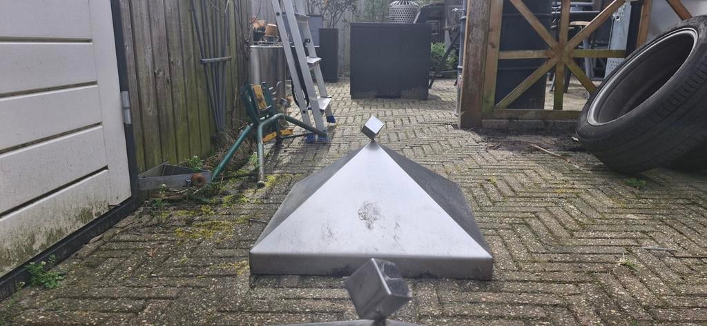 Twee RVS metselkapjes 530 mm x 530 mm, Ophalen of Verzenden