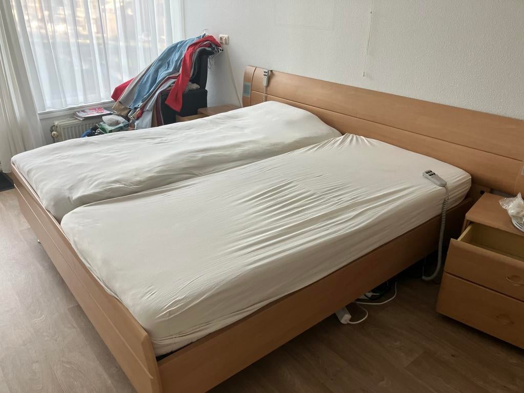 Gratis af te halen tweepersoonsbed, Ophalen, Beige, Tweepersoons, 180 cm