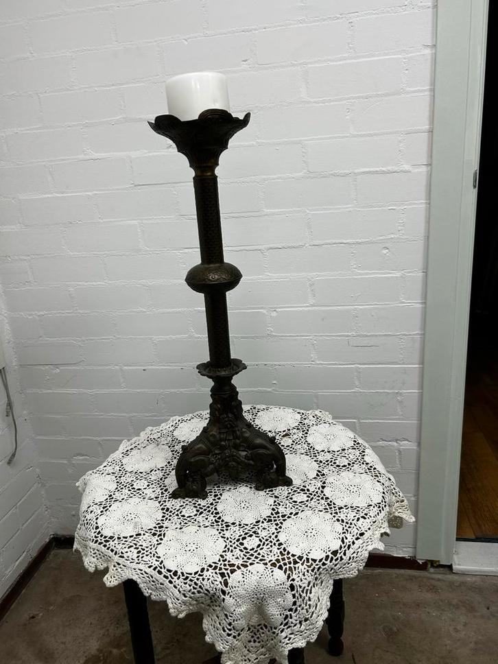 Antieke Bronzen Kandelaar - Elegant en Decoratief 70 cm, Antiek en Kunst, Antiek | Kandelaars, Koper of Brons, Ophalen