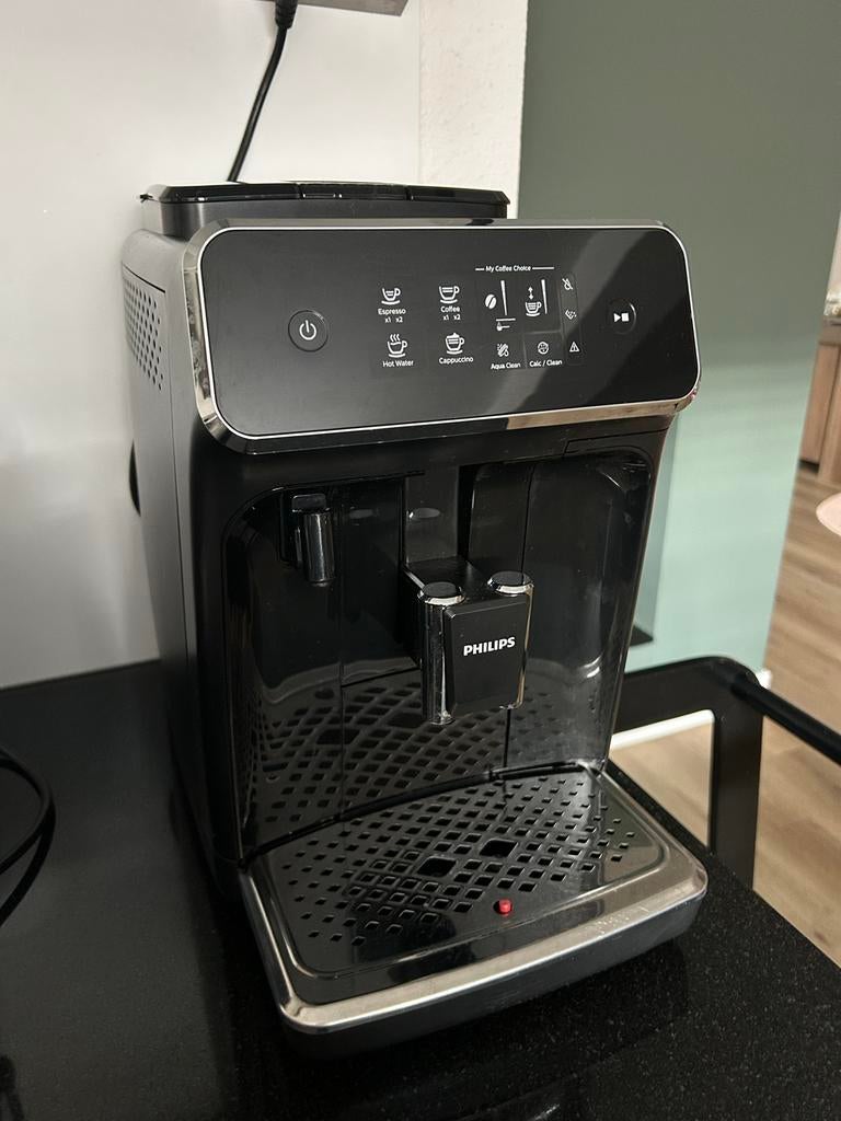 Philips LatteGo 2200 Serie EP2231/40 Espressomachine, Afneembaar waterreservoir, Espresso apparaat, Zo goed als nieuw, 2 tot 4 kopjes