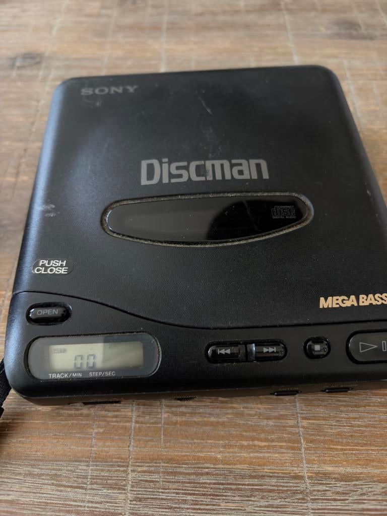 Sony Discman D11, Audio, Tv en Foto, Walkmans, Discmans en Minidiscspelers, Ophalen of Verzenden, Discman