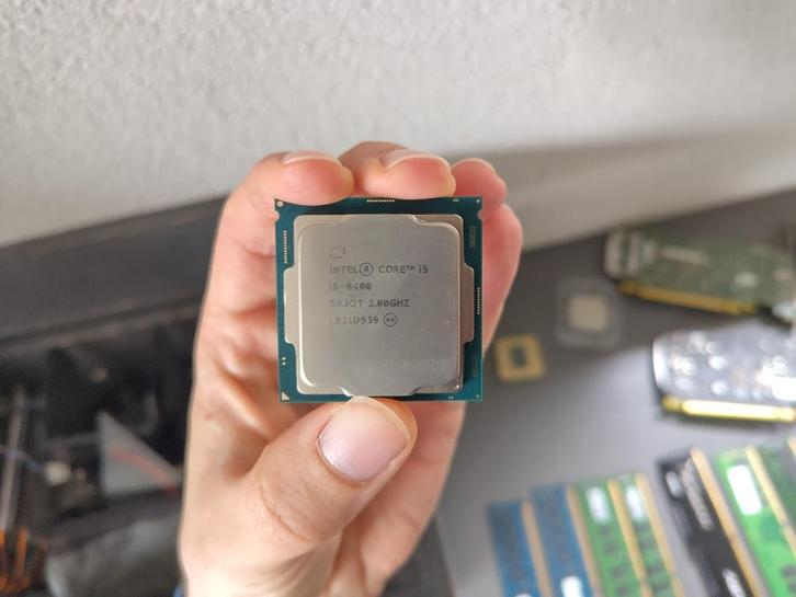 Intel i5-8400, Computers en Software, Processors, Gebruikt, 6-core, 2 tot 3 Ghz, Ophalen of Verzenden