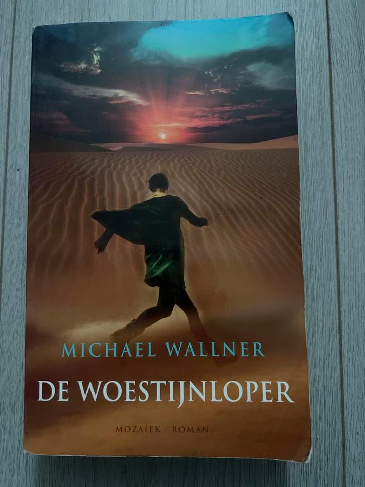 De Woestijnloper - Michael Wallner (Roman), Boeken, Romans, Gelezen, Nederland, Ophalen of Verzenden