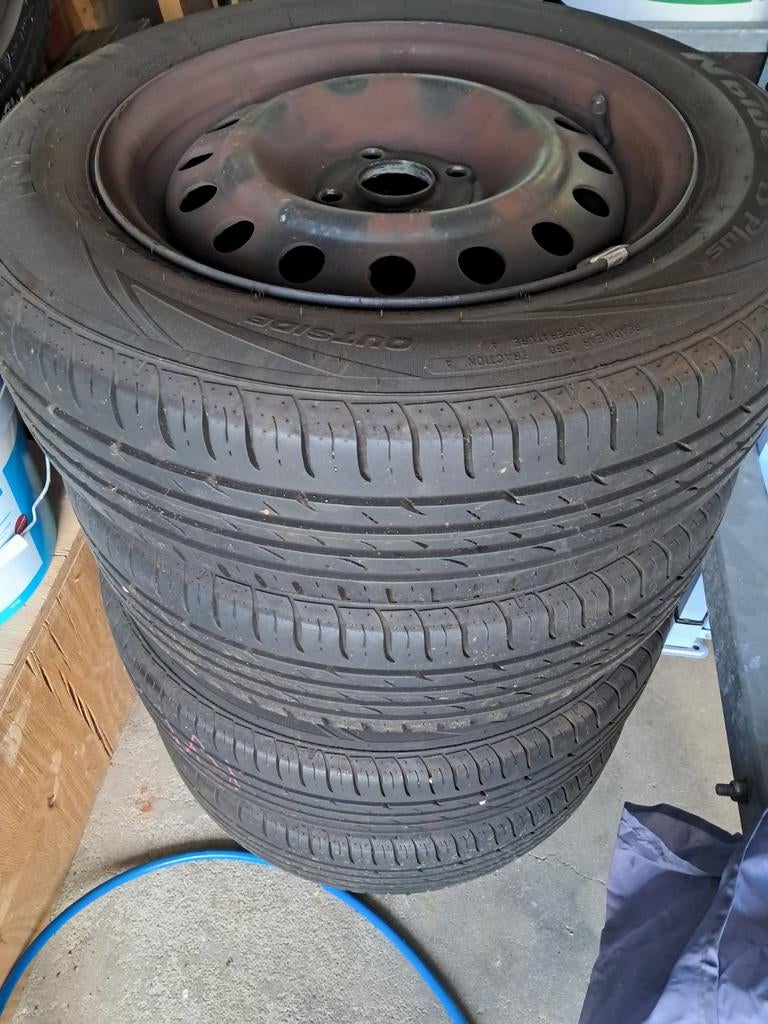 Stalen velgen met banden voor Kia Rio 2014 185/65 R15, Ophalen of Verzenden, Gebruikt
