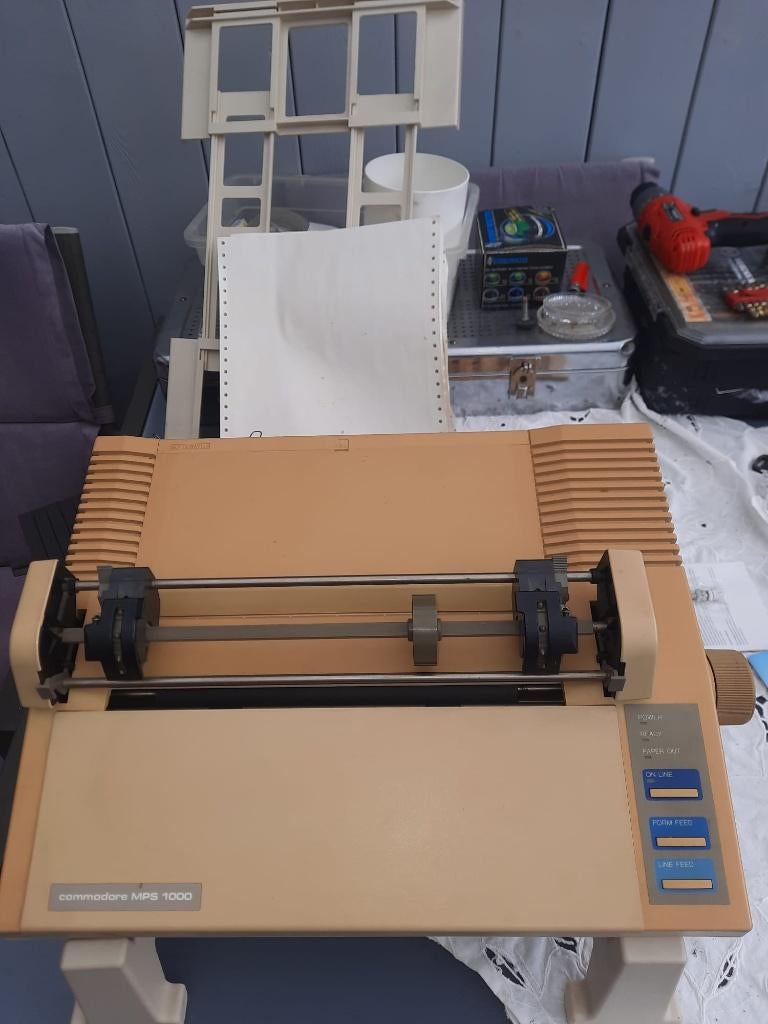 Commodore MPS 1000 Printer + 300 floppy’s (5,25”), Computers en Software, Vintage Computers, Ophalen, Commodore 64