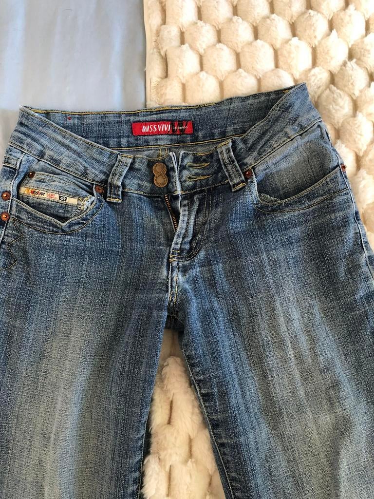 Gezocht! Miss Vivi spijkerbroek maat 38 zie foto’s, Kleding | Dames, Spijkerbroeken en Jeans, Verzenden, Zo goed als nieuw, Blauw