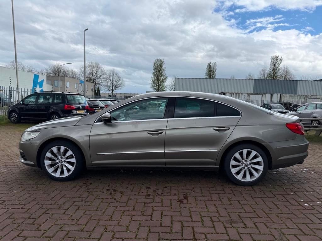 Volkswagen Passat CC 2.0 TDI BlueMotion 4p. Export, Voorwielaandrijving, Euro 5, Stof, Zwart