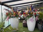 Twee MEGA grote vazen met kunstbloemen!, Huis en Inrichting, Woonaccessoires | Vazen, Ophalen, Overige materialen, Overige kleuren