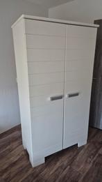 GRATIS witte kledingkast voor babykamer dit weekend ophalen!, Ophalen, Gebruikt, 50 tot 70 cm, 105 cm of meer