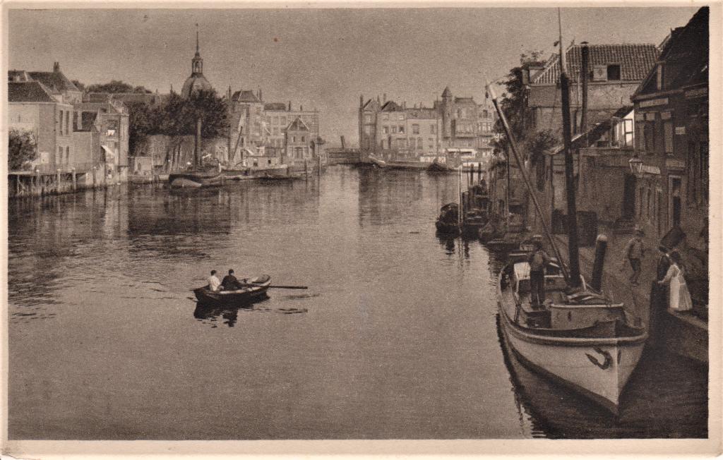 Dordrecht - Voorstraatshaven, Verzenden, 1920 tot 1940, Ongelopen, Zuid-Holland