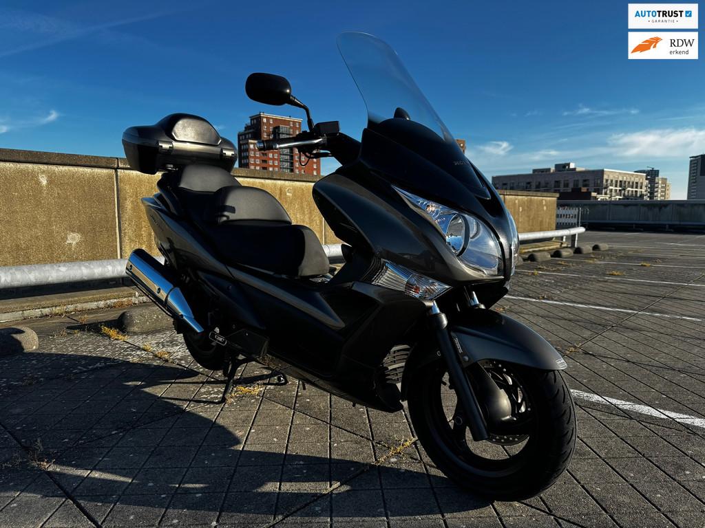 Honda Scooter SW-T 600 ABS Handvatverwarming NIEUWSTAAT NAP, Info@neologistics.nl, Scooter, HONDA, Bedrijf