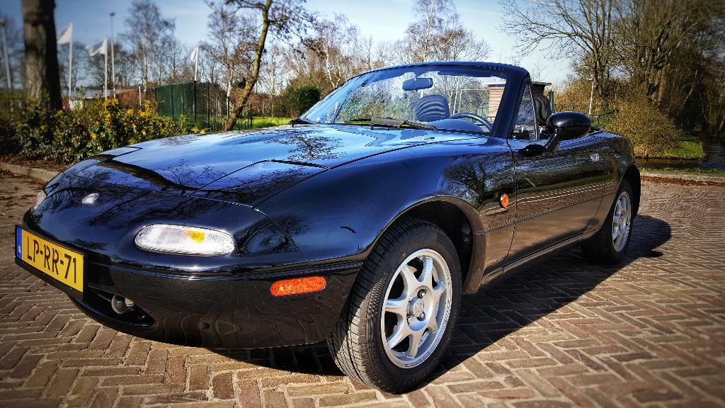 Mazda MX-5 1.8 E2 1995 Zwart, Auto's, Mazda, Zwart, 4 cilinders, Cabriolet, Zwart