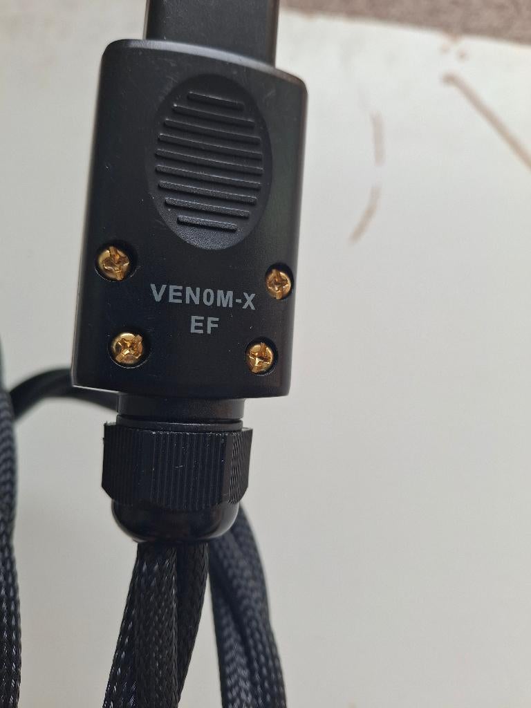 Shunyata Venom X-EF 1.75 metr C13 (stroomkabel), Audio, Tv en Foto, Audiokabels en Televisiekabels, Ophalen of Verzenden, Zo goed als nieuw