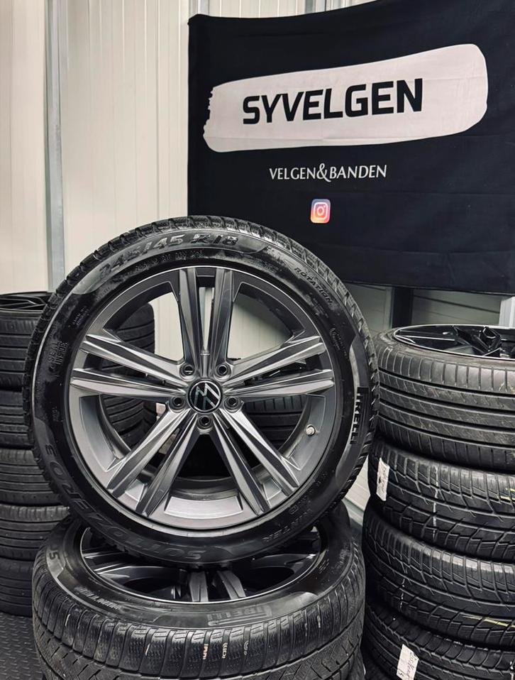 18" Orig. VW Arteon Sebring Velgen 5x112 + 245/45/18 Pirelli, Auto-onderdelen, Banden en Velgen, Banden en Velgen, Winterbanden