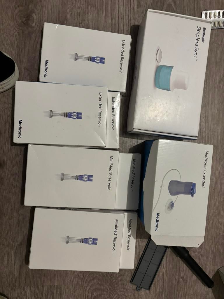 Medtronic simplera sync en medtronic extended 7xreservoir, Diversen, Verpleegmiddelen, Ophalen of Verzenden, Nieuw