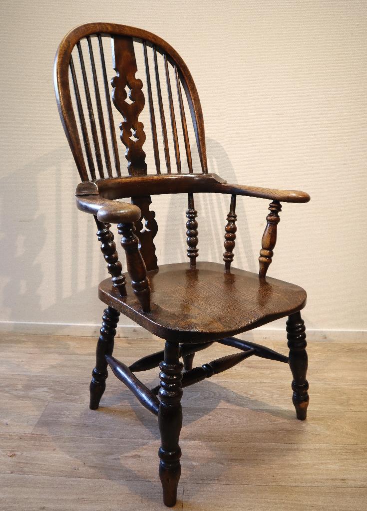 Antieke Windsor armstoel, Antiek en Kunst, Antiek | Meubels | Stoelen en Banken, Ophalen of Verzenden