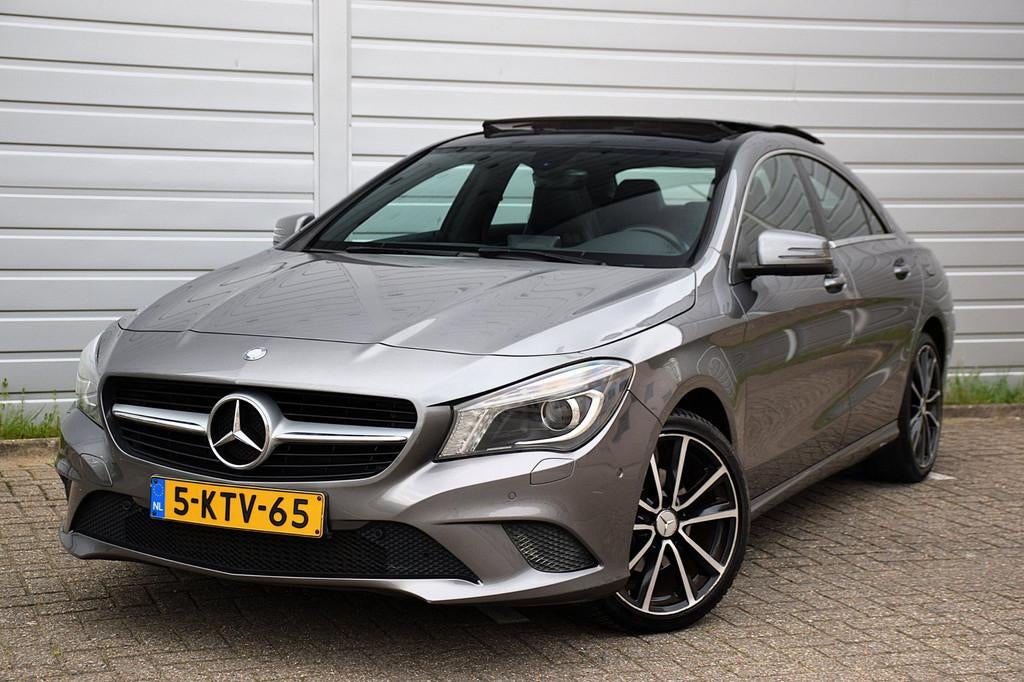 Mercedes-Benz CLA-klasse 200 Prestige ///* Panodak * Navigat, Auto's, Mercedes-Benz, Gebruikt, 715 kg, Bedrijf, 19 km/l