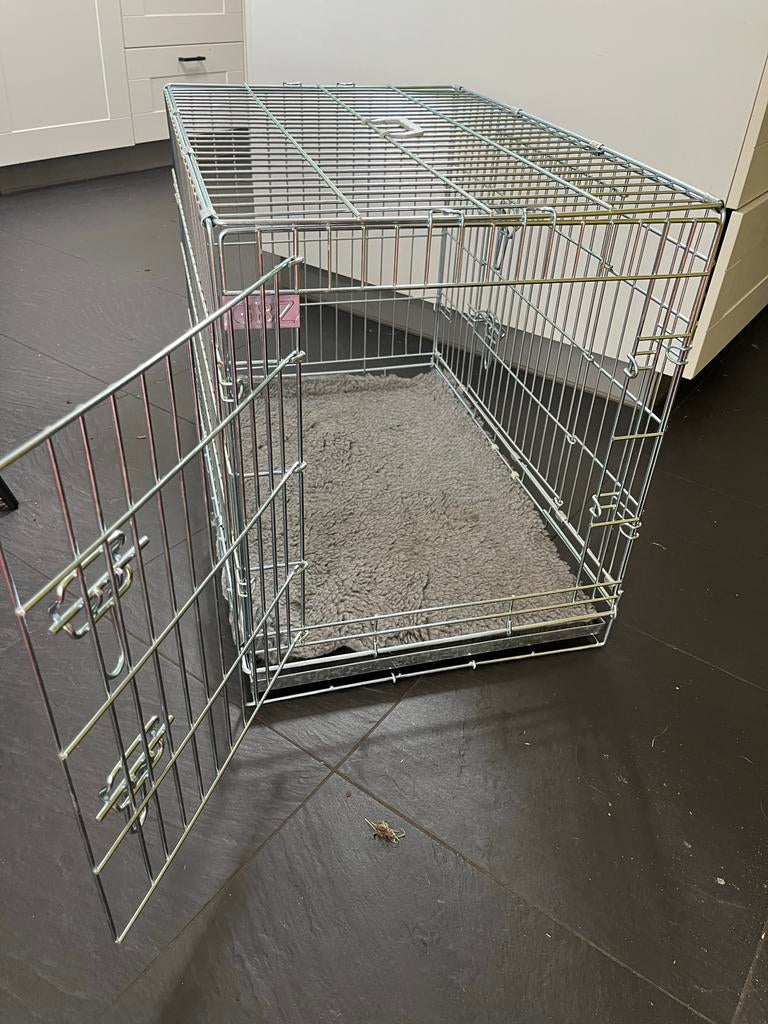Honden bench, Ophalen of Verzenden, Zo goed als nieuw