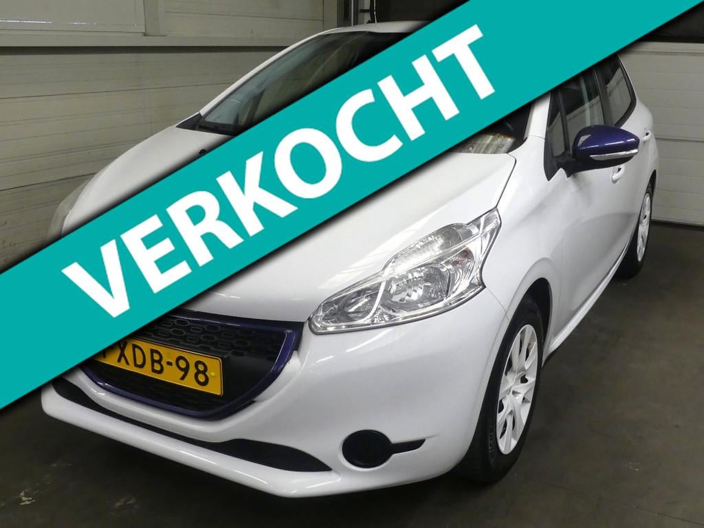 Peugeot 208 1.0 VTi LIKE - Trekhaak - Weinig km NAP, Auto's, Peugeot, Bedrijf, Te koop, ABS, Airbags, Airconditioning, Bluetooth