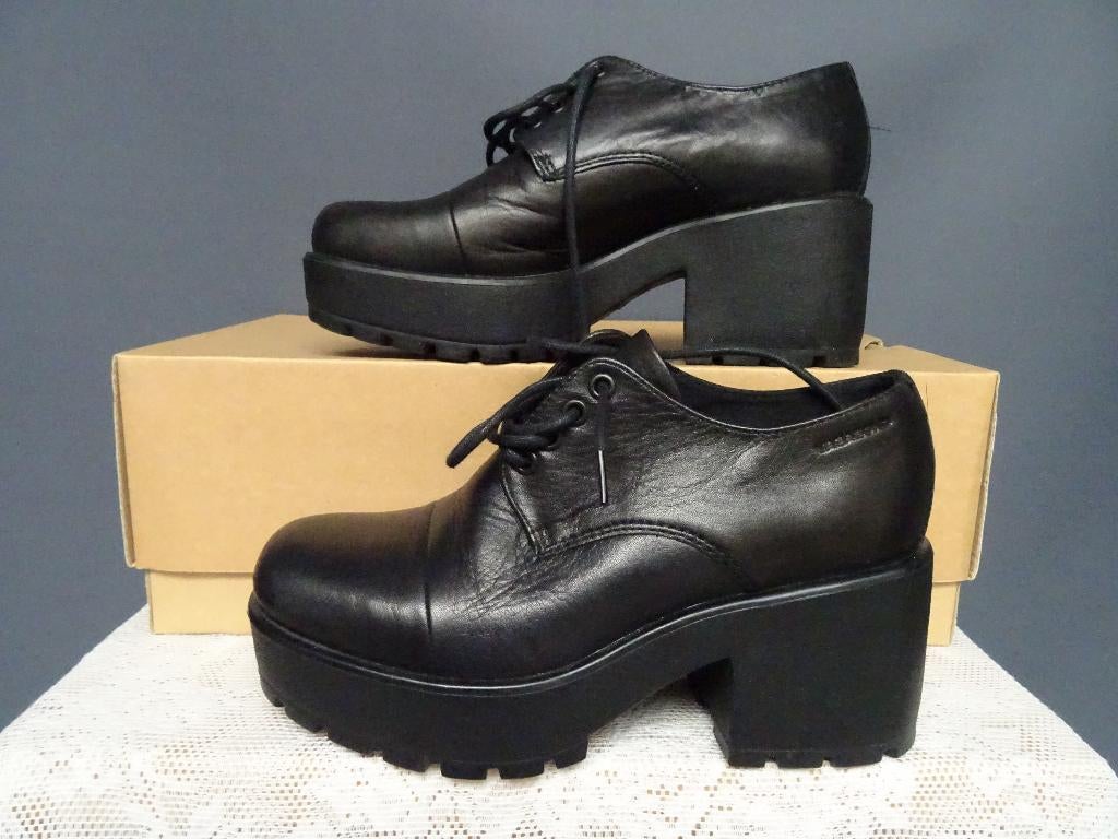 SALE !! VAGABOND maat 36, leren veterschoenen  plateauzool., Kleding | Dames, Schoenen, Zwart, VAGABOND, Overige typen, Ophalen of Verzenden