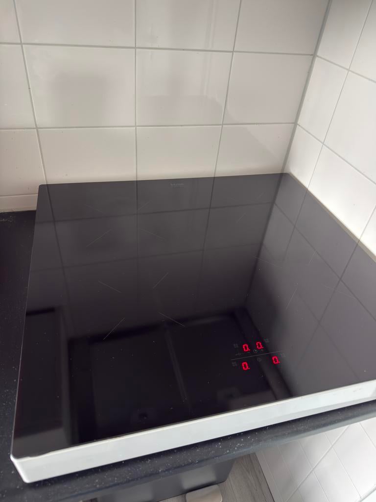 Losstaande inductiekookplaat Etna KIV360WIT (2/3 fasen), Ophalen, 4 kookzones, Zo goed als nieuw, Inductie