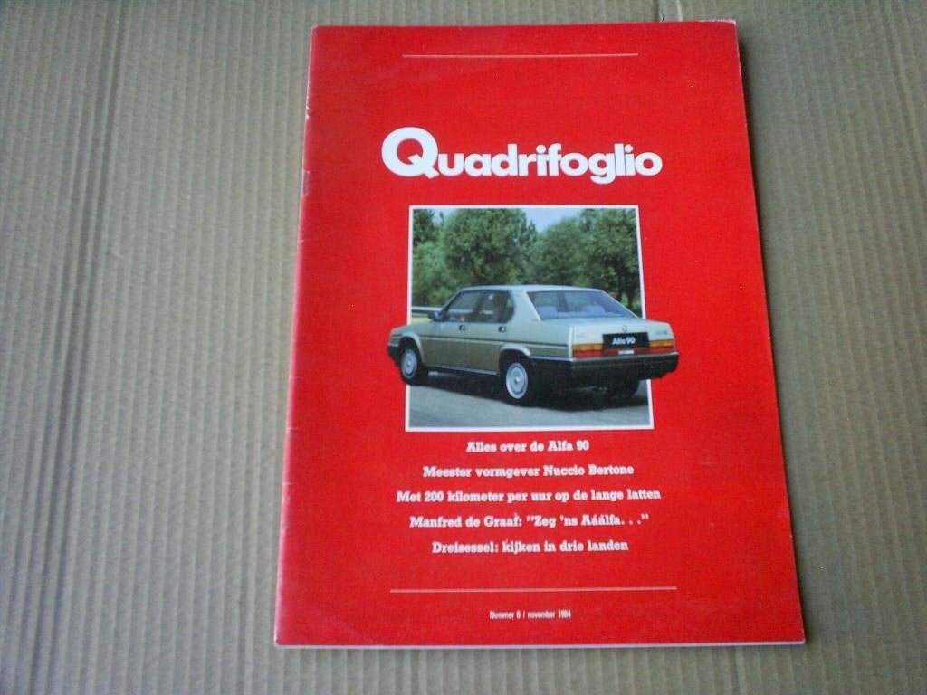 Alfa Quadrifoglio o.a. 90 + Poster / Giulietta / 33, Verzenden, Zo goed als nieuw, Alfa Romeo
