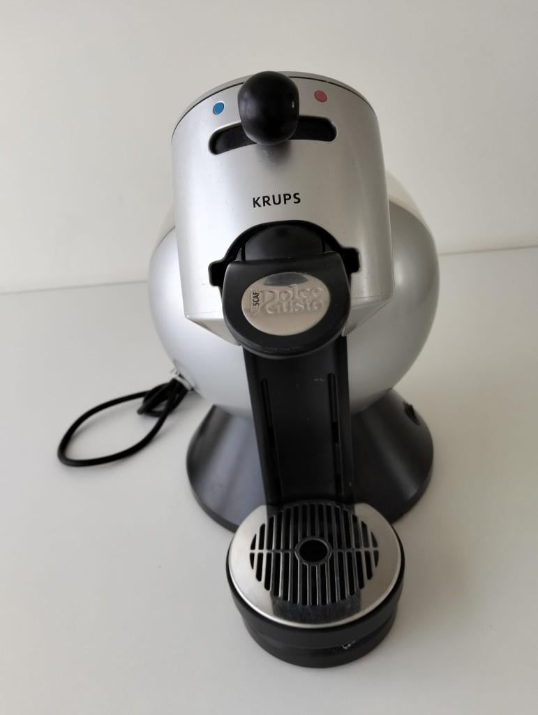 Dolce Gusto apparaat, 1 kopje, Ophalen, Zo goed als nieuw, Koffiemachine