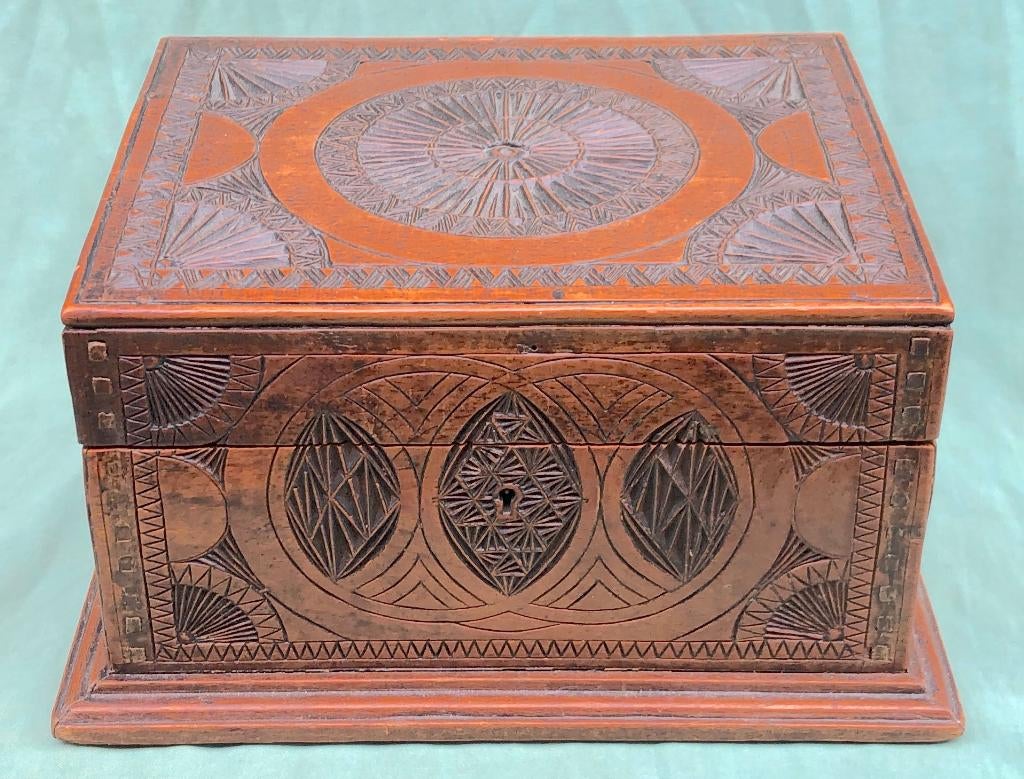 Fries kerfsnijwerk houten kistje, doos, Ophalen of Verzenden