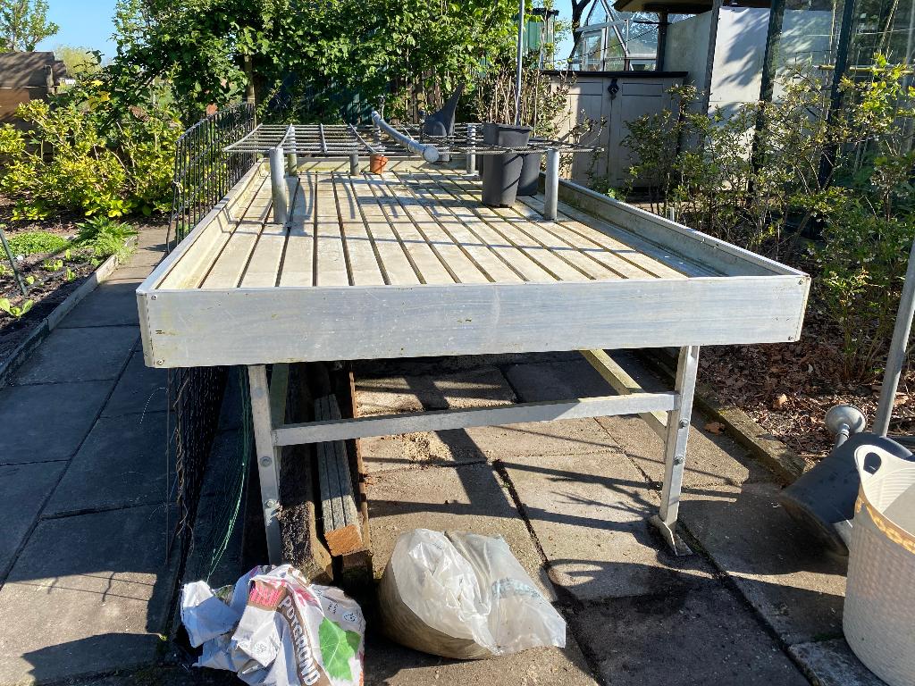 kweektafel met eb/vloed bodem, Ophalen, Gebruikt, Kweektafel