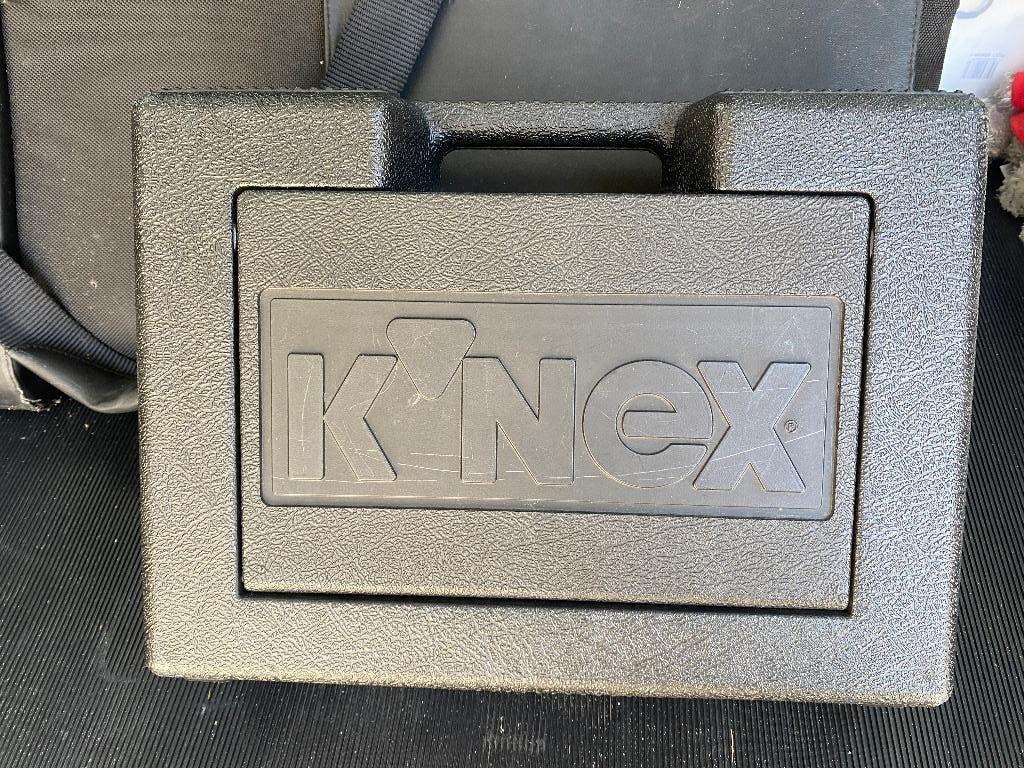 Vintage K'Nex zwarte plastic koffer, Kinderen en Baby's, Ophalen, Zo goed als nieuw, Jongen of Meisje