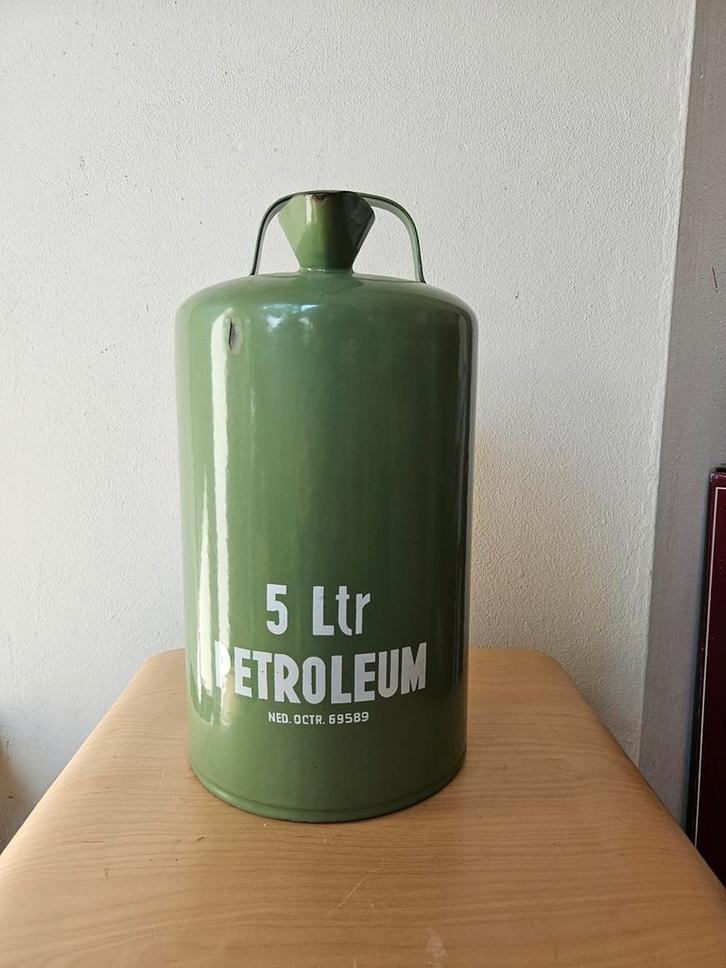 Vintage Petroleum Vat 5 Liter Reseda Groen Jaren '50, Antiek en Kunst, Antiek | Overige Antiek, Ophalen of Verzenden