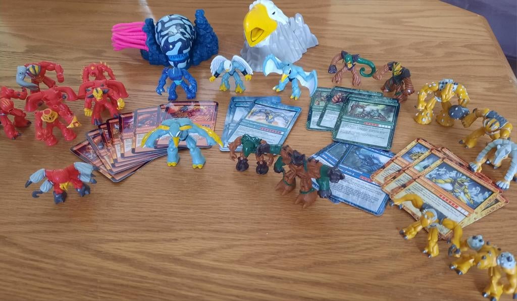 Gormiti Verzameling: 21 Kleine, 2 Grote Figuren + Kaarten, Ophalen