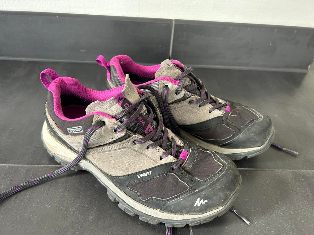 Wandelschoenen meisje maat 36, Sport en Fitness, Bergsport en Wandelen, Ophalen of Verzenden, Zo goed als nieuw, Schoenen