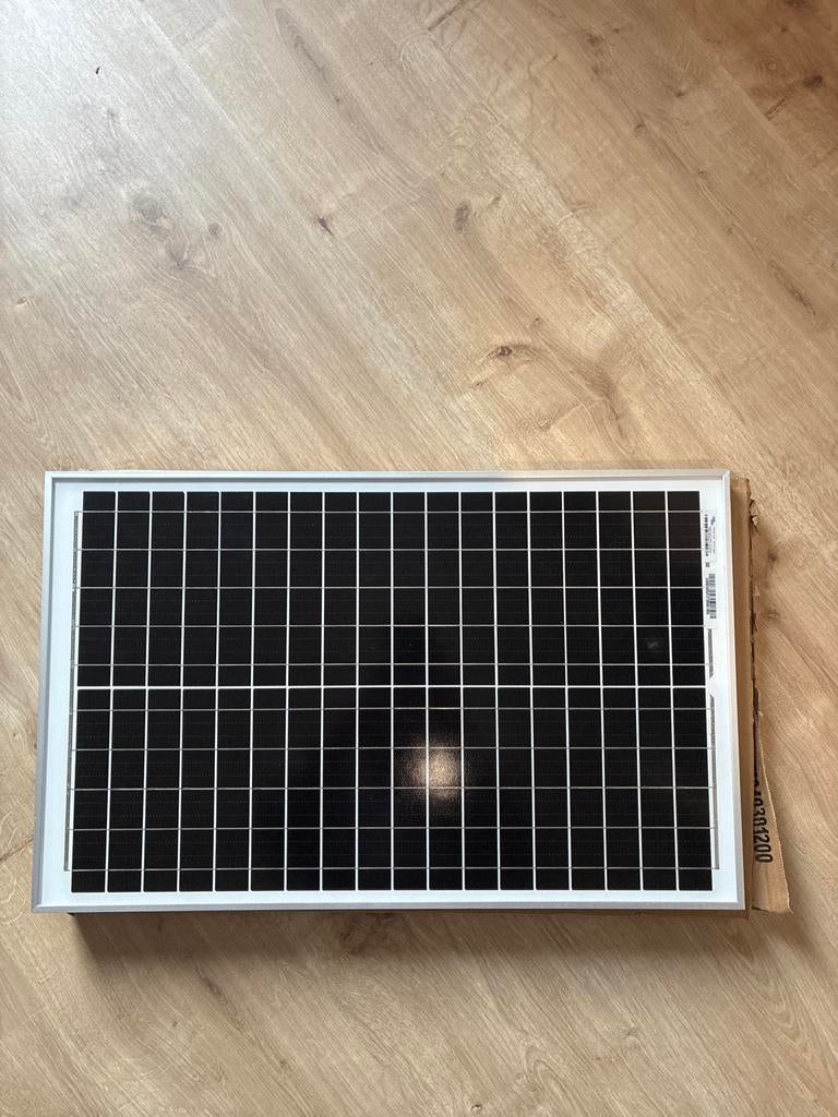 Victron BlueSolar Zonnepaneel 30W 12V Mono 560x350x25mm, Ophalen of Verzenden, Nieuw
