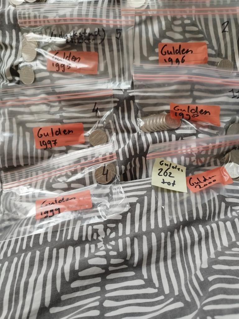 262 gulden guldens gesorteerd diverse jaartallen, Ophalen, Koningin Juliana, 1 gulden, Zilver