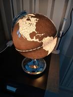 Leuke wereldbol lamp zgan, Huis en Inrichting, Woonaccessoires | Wereldbollen, Ophalen of Verzenden, Verlicht, Zo goed als nieuw