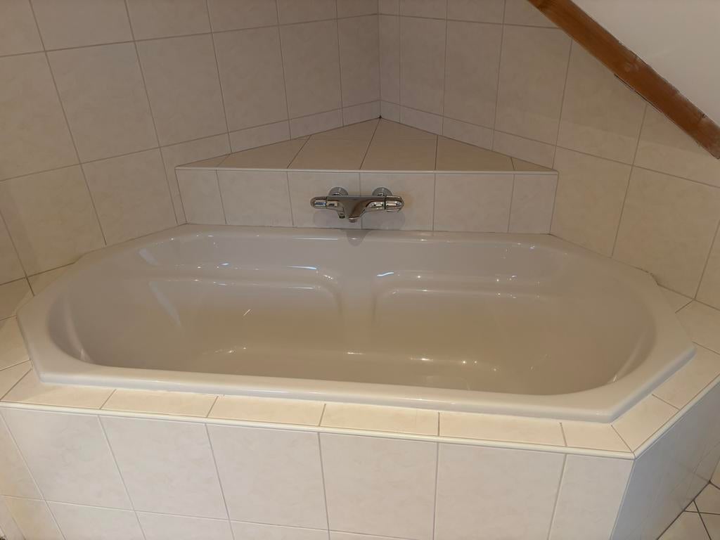 Bad, Huis en Inrichting, Badkamer | Complete badkamers, Gebruikt, Met bad, Ophalen